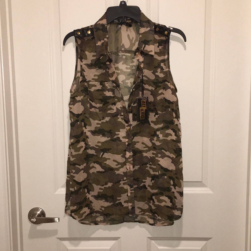 Ali&Kris Camouflage Sleeveless Shirt